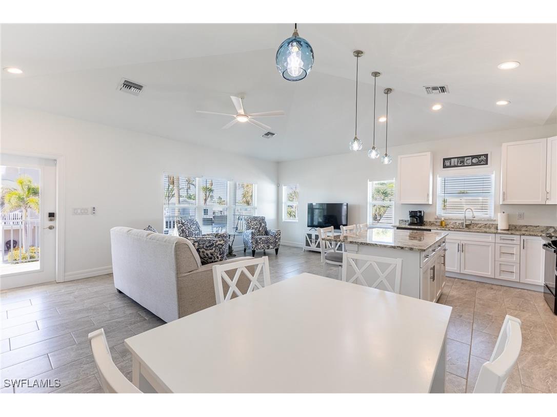 210 Pearl Street Fort Myers Beach FL 33931 225004246 image2