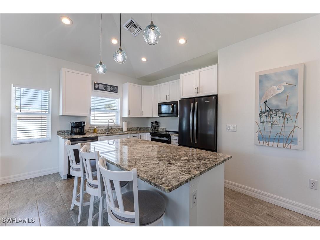 210 Pearl Street Fort Myers Beach FL 33931 225004246 image3