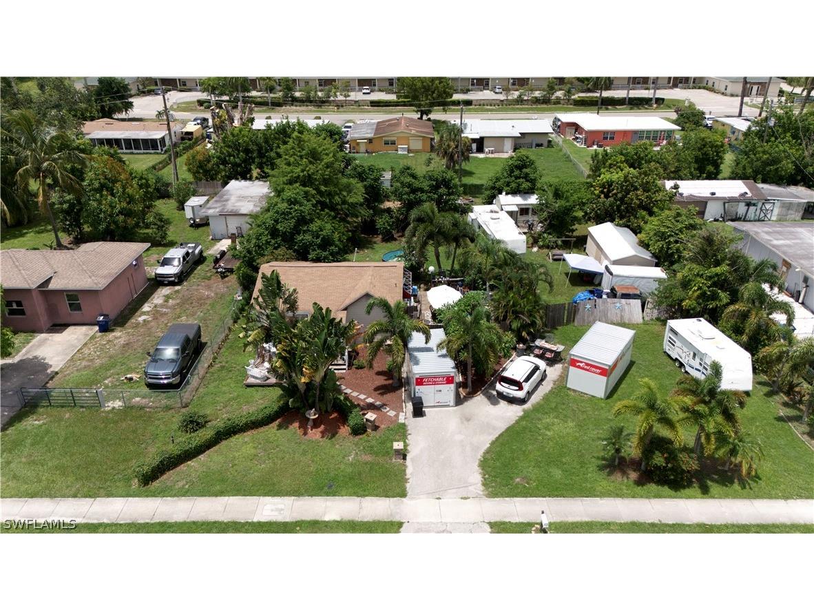 2105 Carrell Road Fort Myers FL 33901 224061946 image1