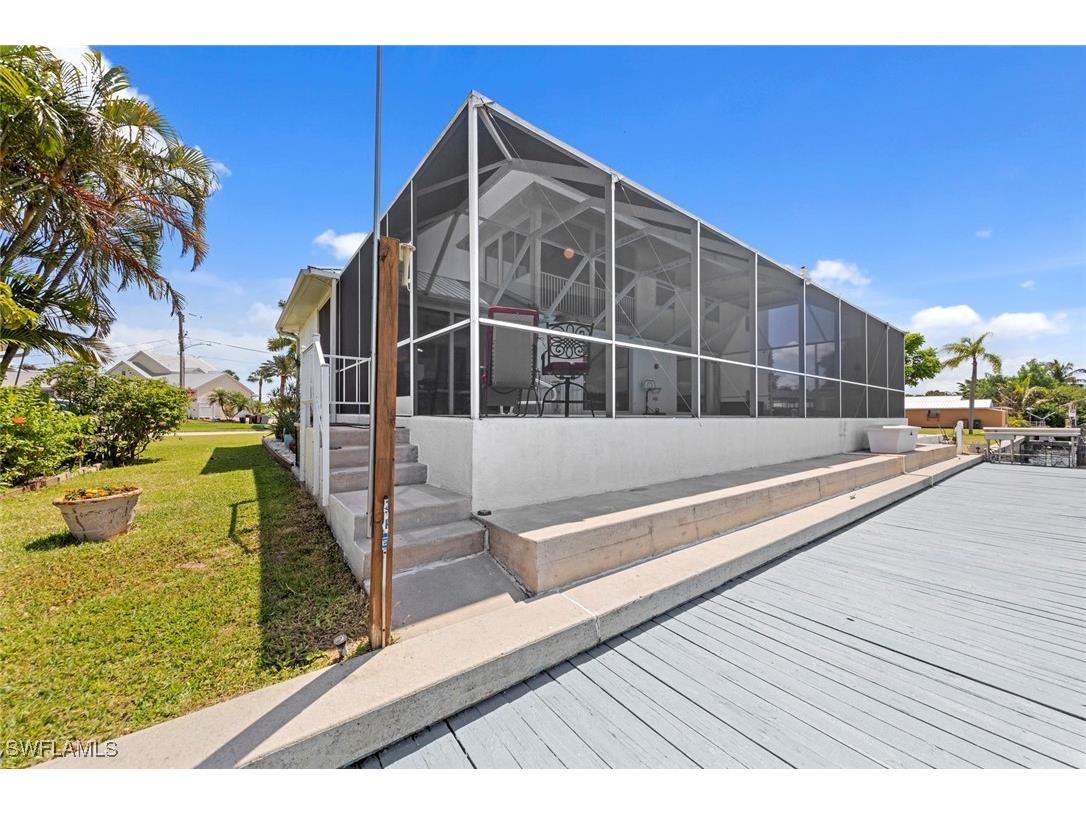 2107 Saint Croix Avenue Fort Myers FL 33905 225036298 image37