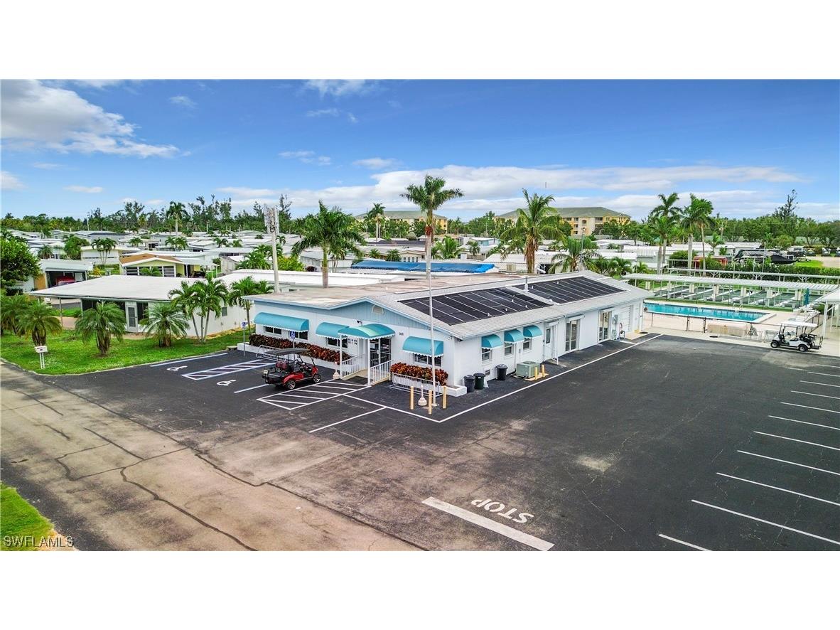 211 Derwent Boulevard Fort Myers FL 33908 223083817 image4