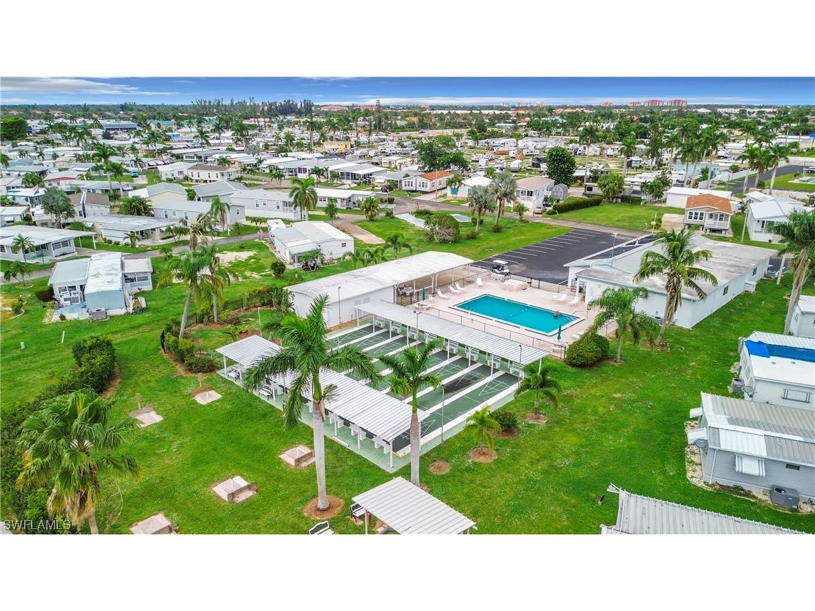 211 Derwent Boulevard Fort Myers FL 33908 223083817 image8