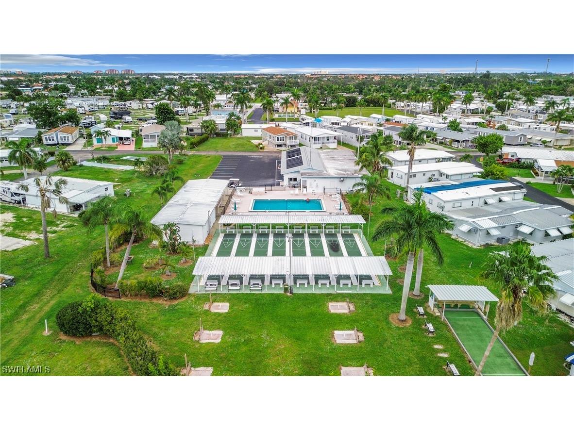 211 Derwent Boulevard Fort Myers FL 33908 223083817 image9