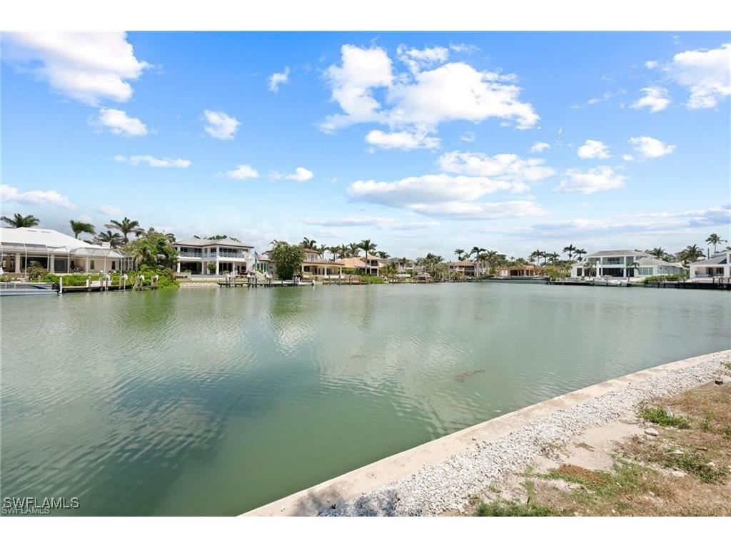 211 Spring Line Drive Naples FL 34102 225036097 image4