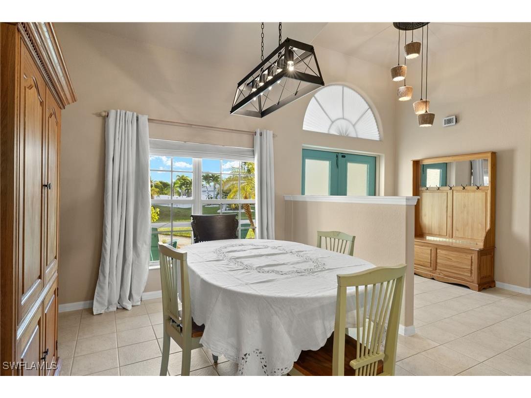 211 SW 21st Lane Cape Coral FL 33991 224090238 image17