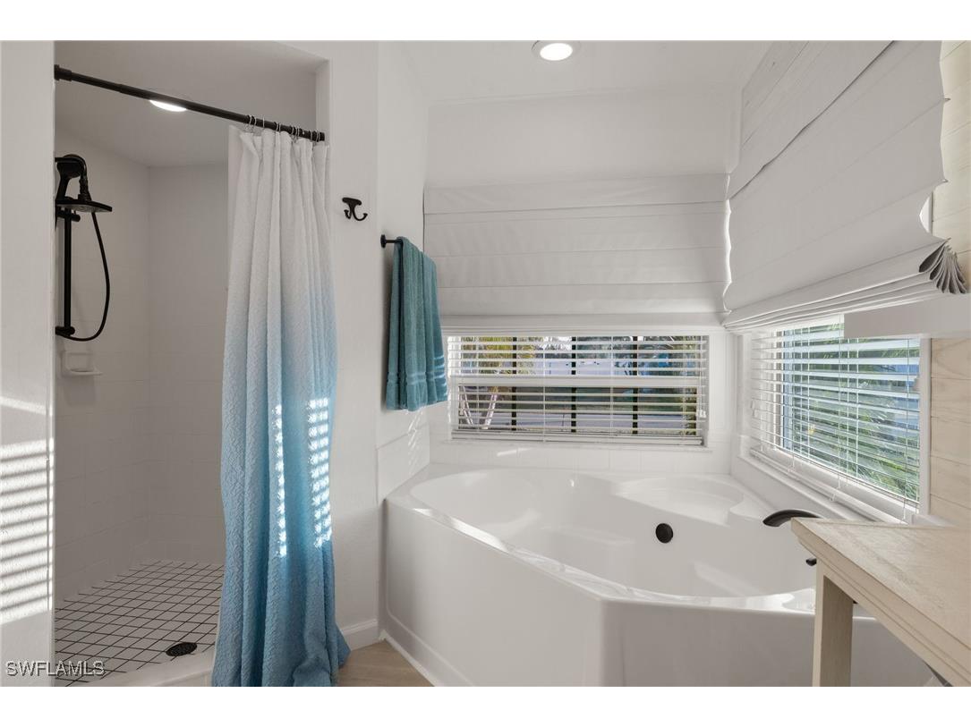 211 SW 21st Lane Cape Coral FL 33991 224090238 image23