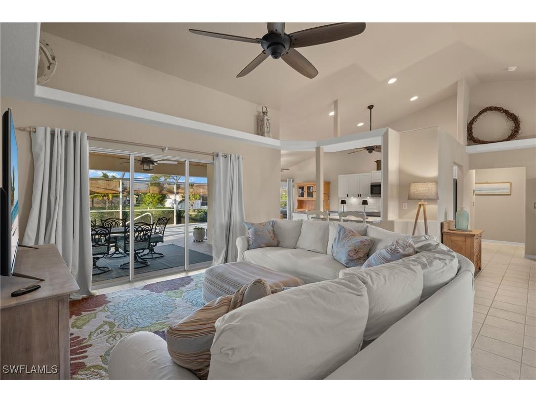 211 SW 21st Lane Cape Coral FL 33991 224090238 image30