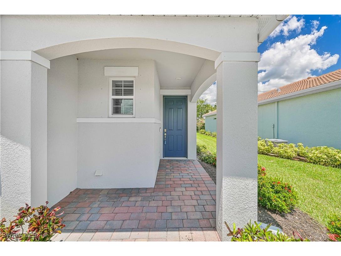 2113 Summersweet Drive Alva FL 33920 225053428 image3