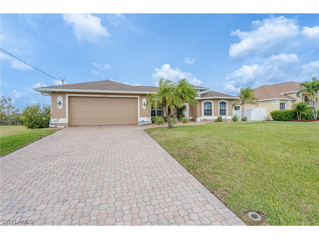 2114 NE 1st Place Cape Coral FL 33909 223021691 image1