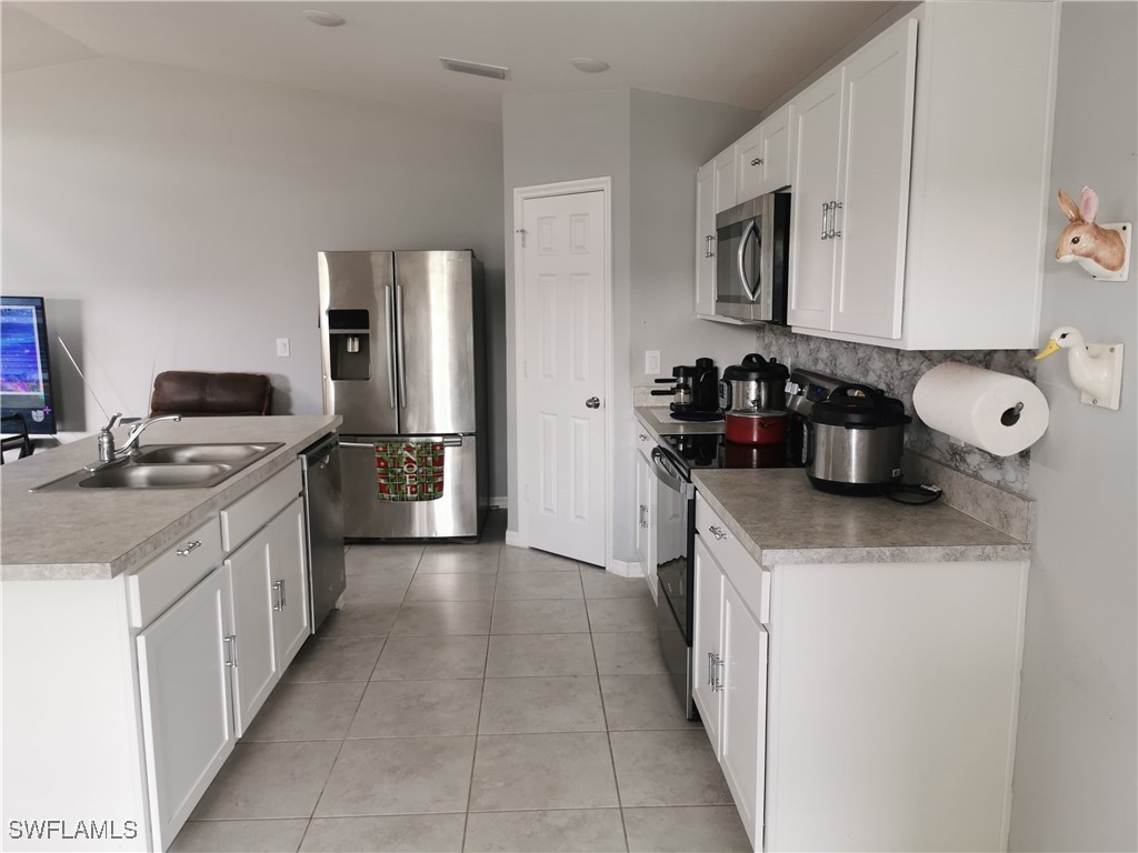 2116 NE 5th Place Cape Coral FL 33909 225047836 image8