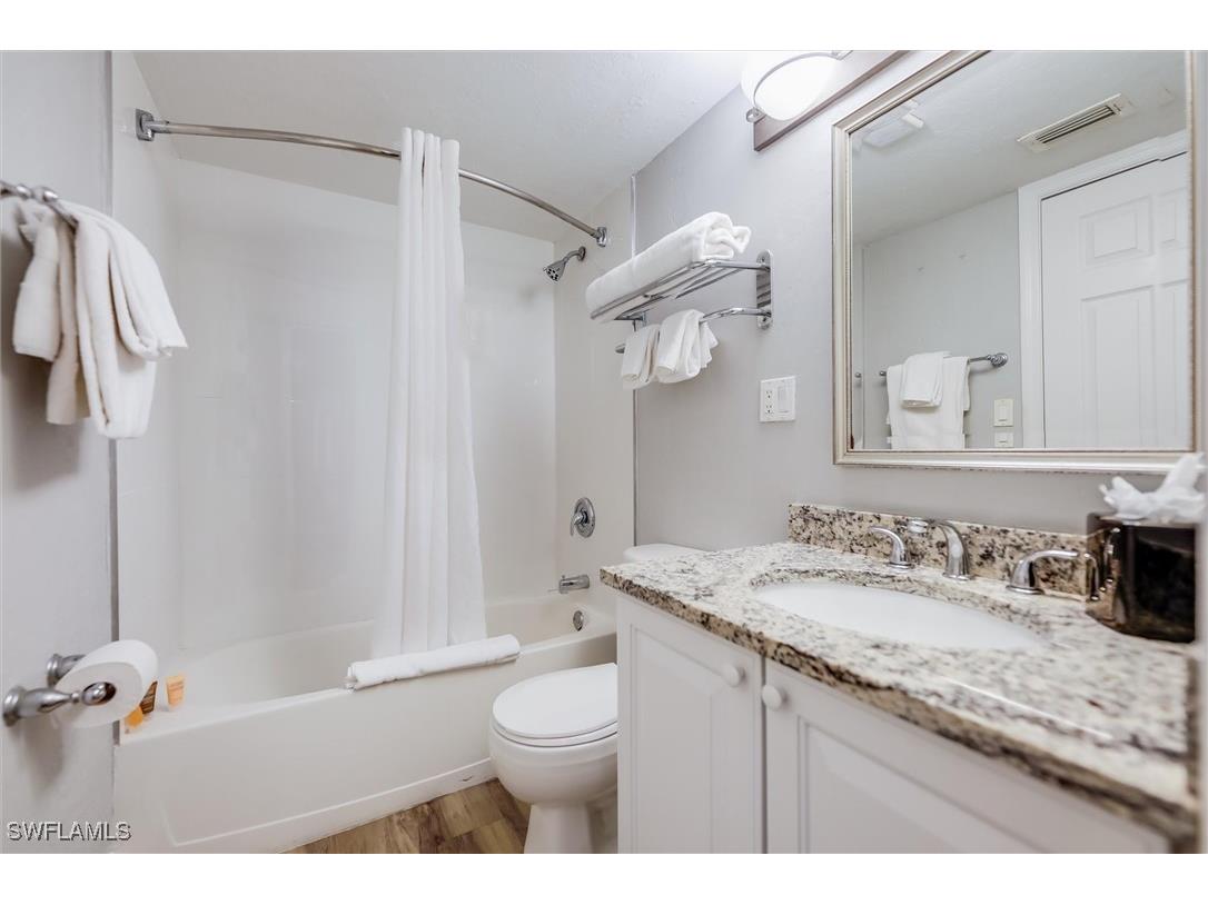 2117 Gulf Beach Villas Captiva FL 33924 225008378 image16