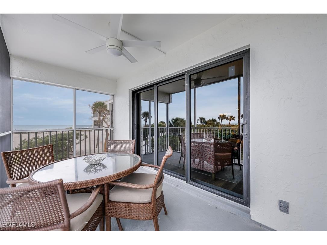 2117 Gulf Beach Villas Captiva FL 33924 225008378 image19