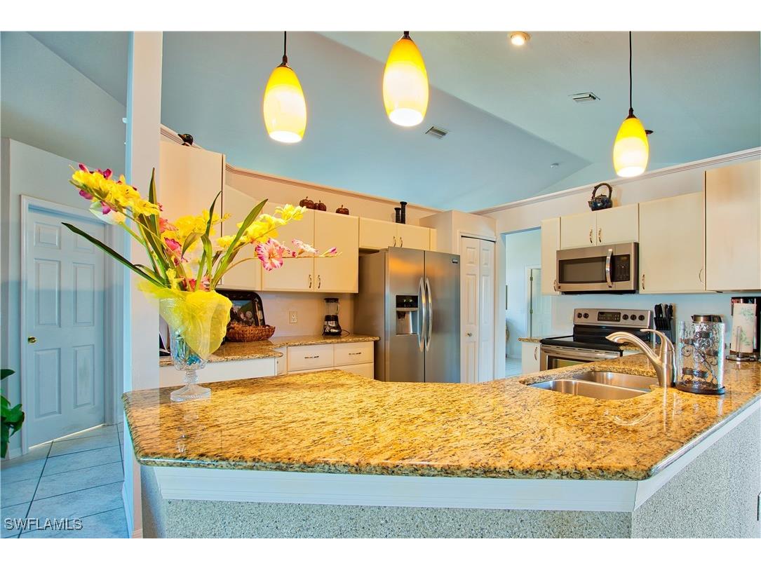 2122 SW 48th Terrace Cape Coral FL 33914 225008208 image9