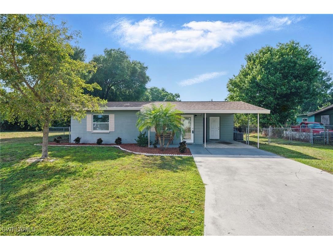 2123 W Gardenia Circle North Fort Myers FL 33917 225032851 image1