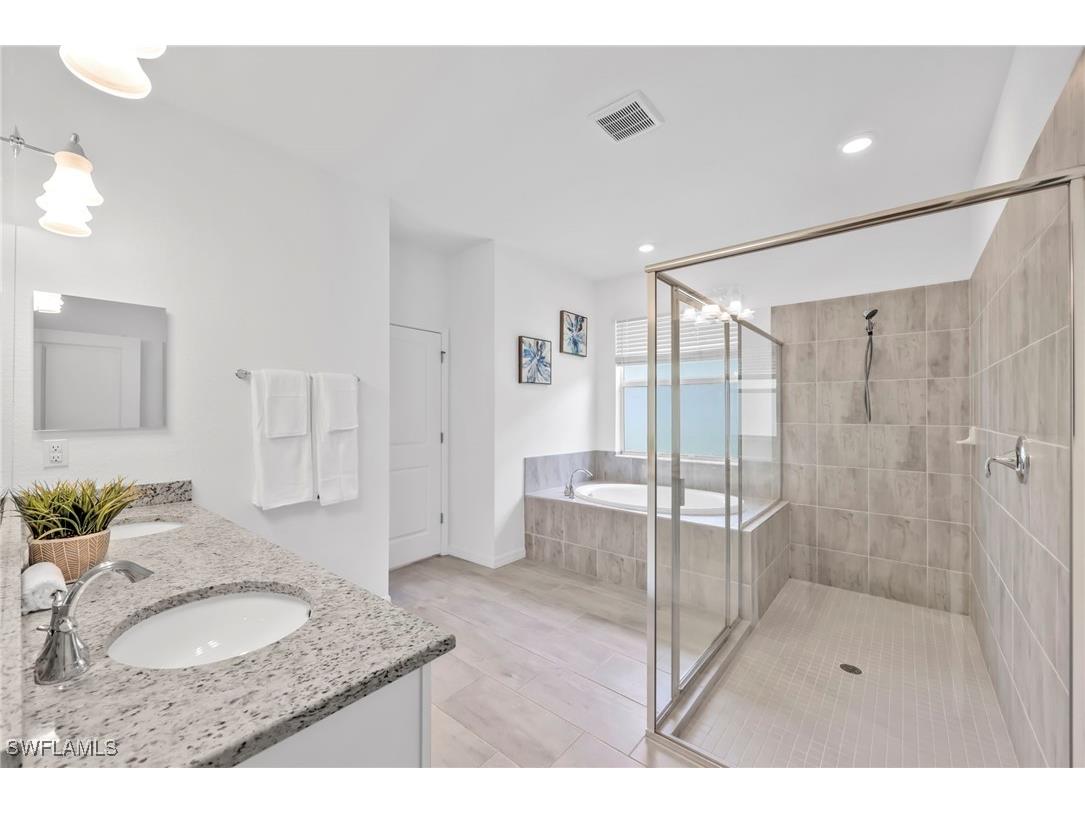 2127 Hamlin Street Naples FL 34120 225047712 image23