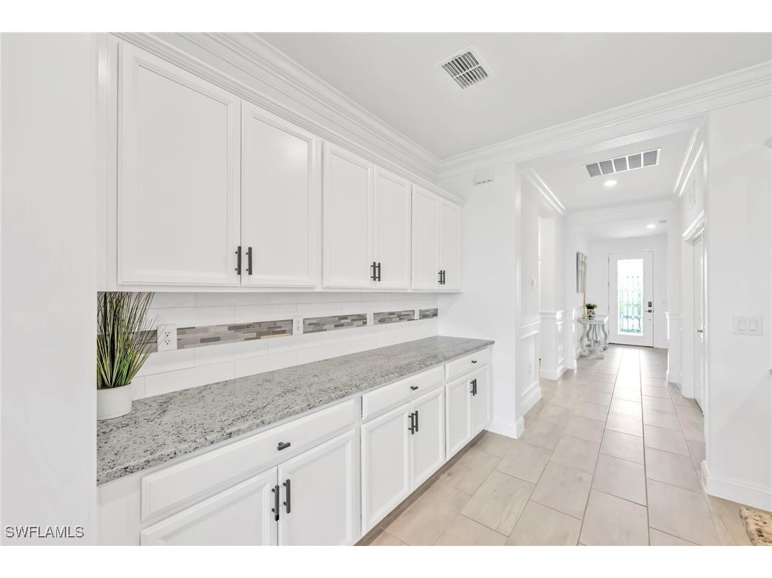 2127 Hamlin Street Naples FL 34120 225047712 image5