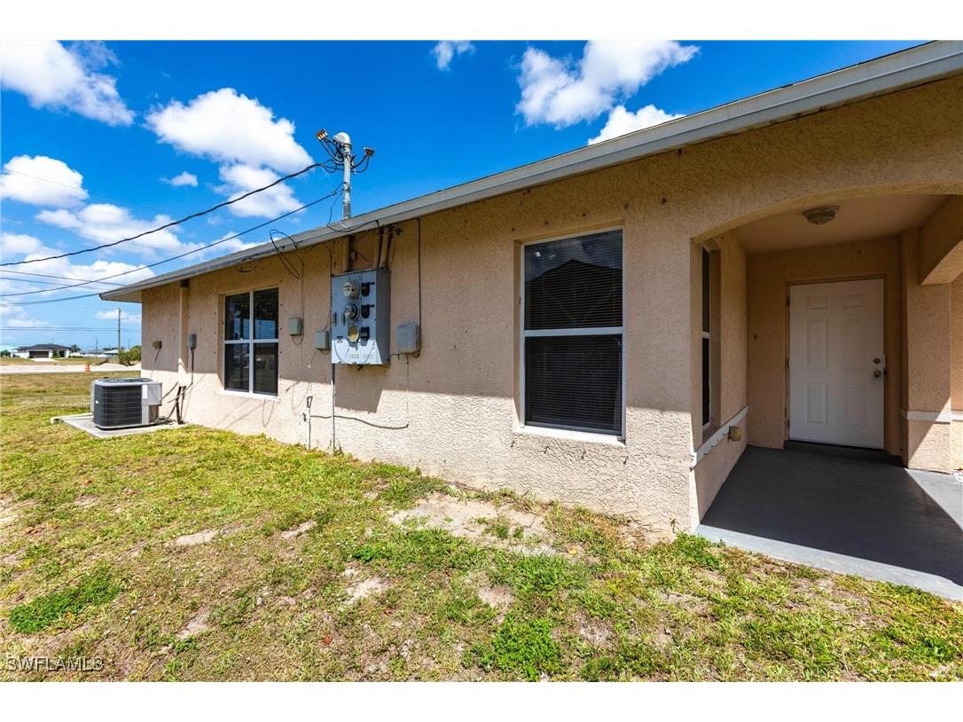 2130 NE 8th Place Cape Coral FL 33909 225035399 image28