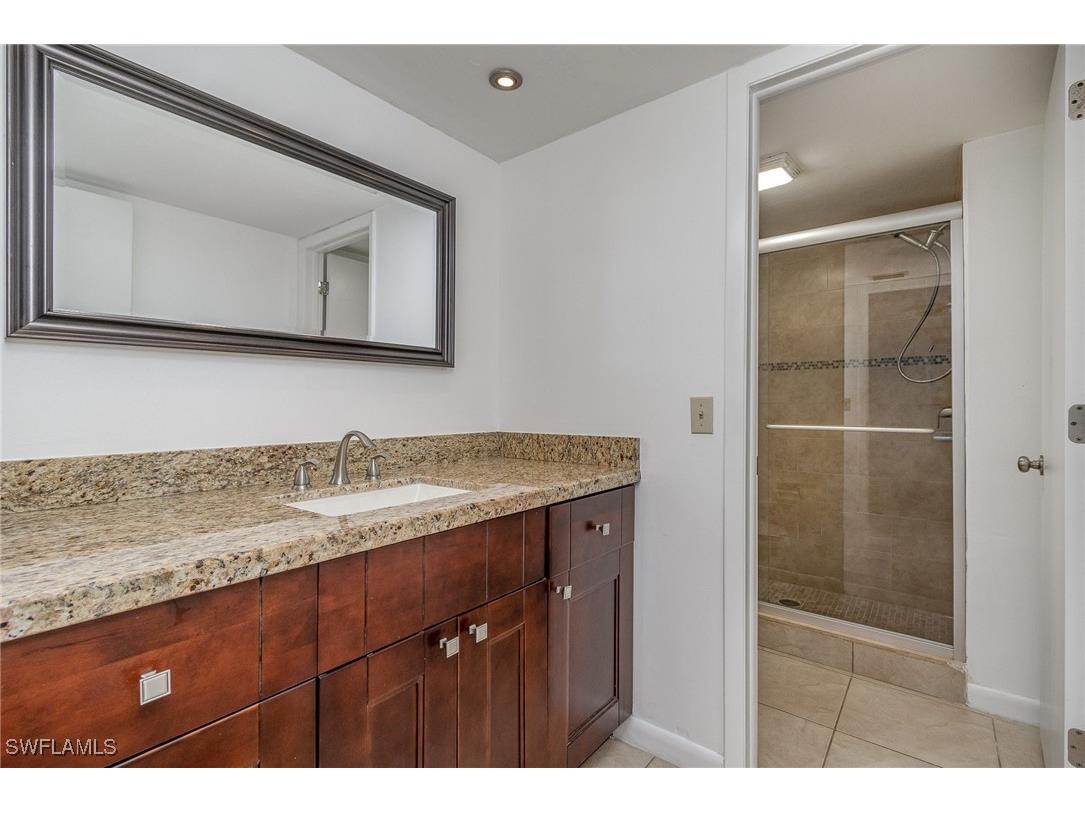 2135 Crystal Drive #31 Fort Myers FL 33907 225016179 image16