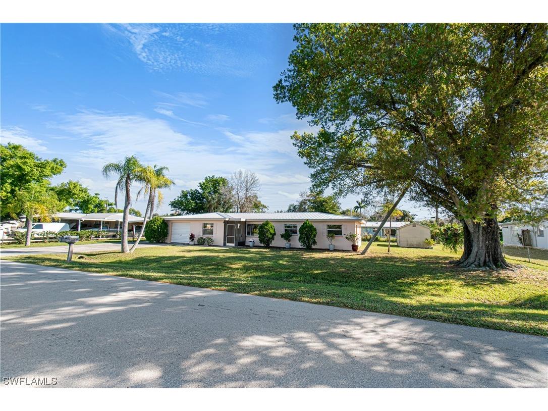 2136 Stevenson Road North Fort Myers FL 33917 224012052 image1