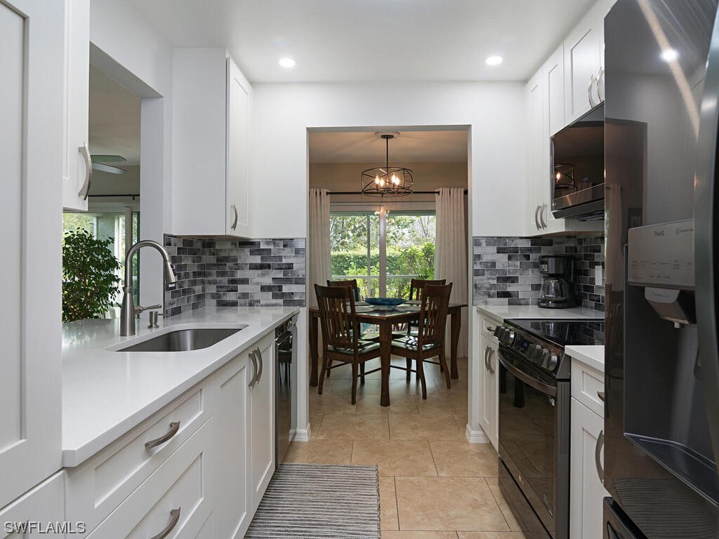 2141 Tama Circle #101 Naples FL 34112 223081121 image1