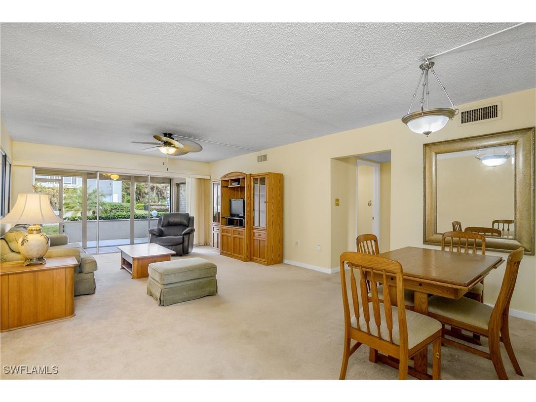 215 Cypress Way E #B2 Naples FL 34110 225004572 image13
