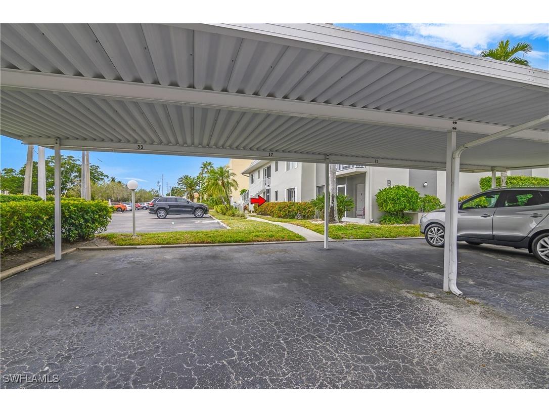 215 Cypress Way E #B2 Naples FL 34110 225004572 image19