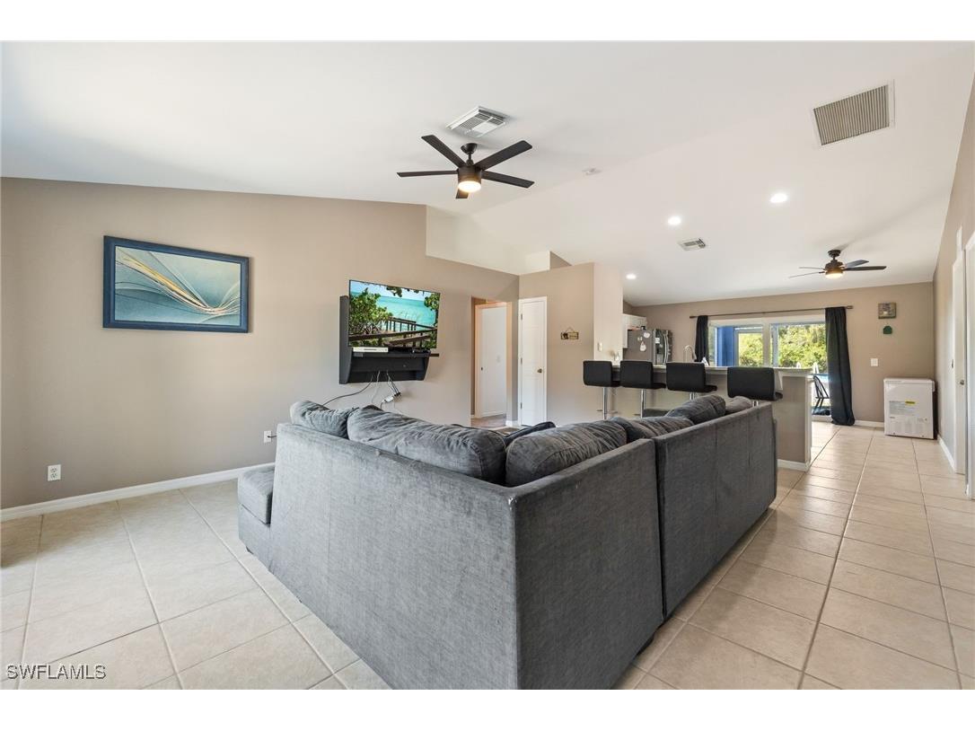 217 Manatee Street Fort Myers FL 33913 225037961 image10