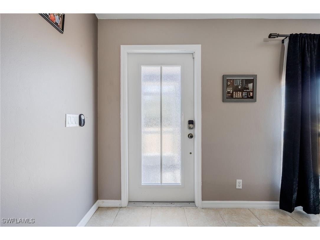 217 Manatee Street Fort Myers FL 33913 225037961 image9