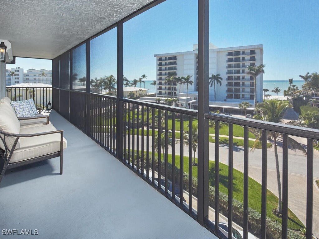2170 Gulf Shore Boulevard N #51W Naples FL 34102 225016581 image4