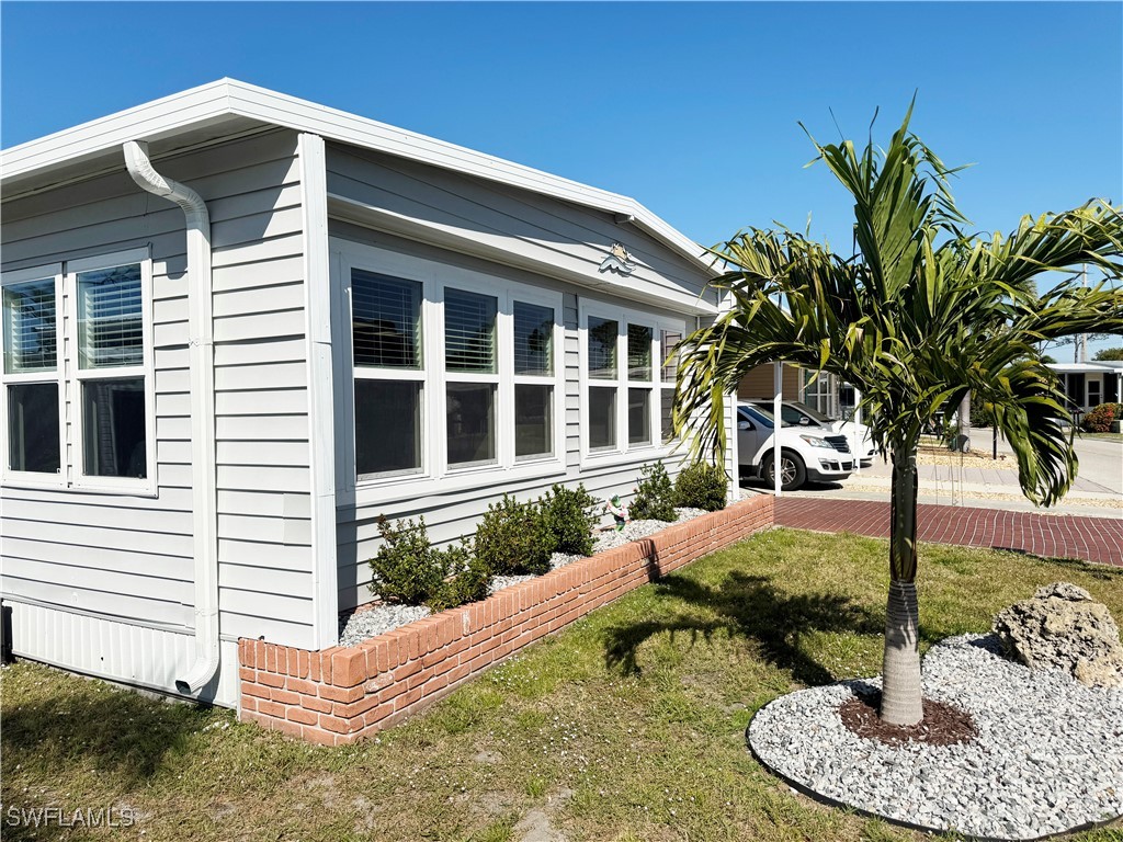 218 Nicklaus Boulevard North Fort Myers FL 33903 225033500 image1