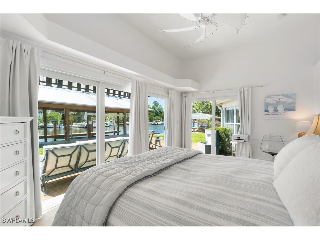 2180 Harbor Lane Naples FL 34104 225025665 image14