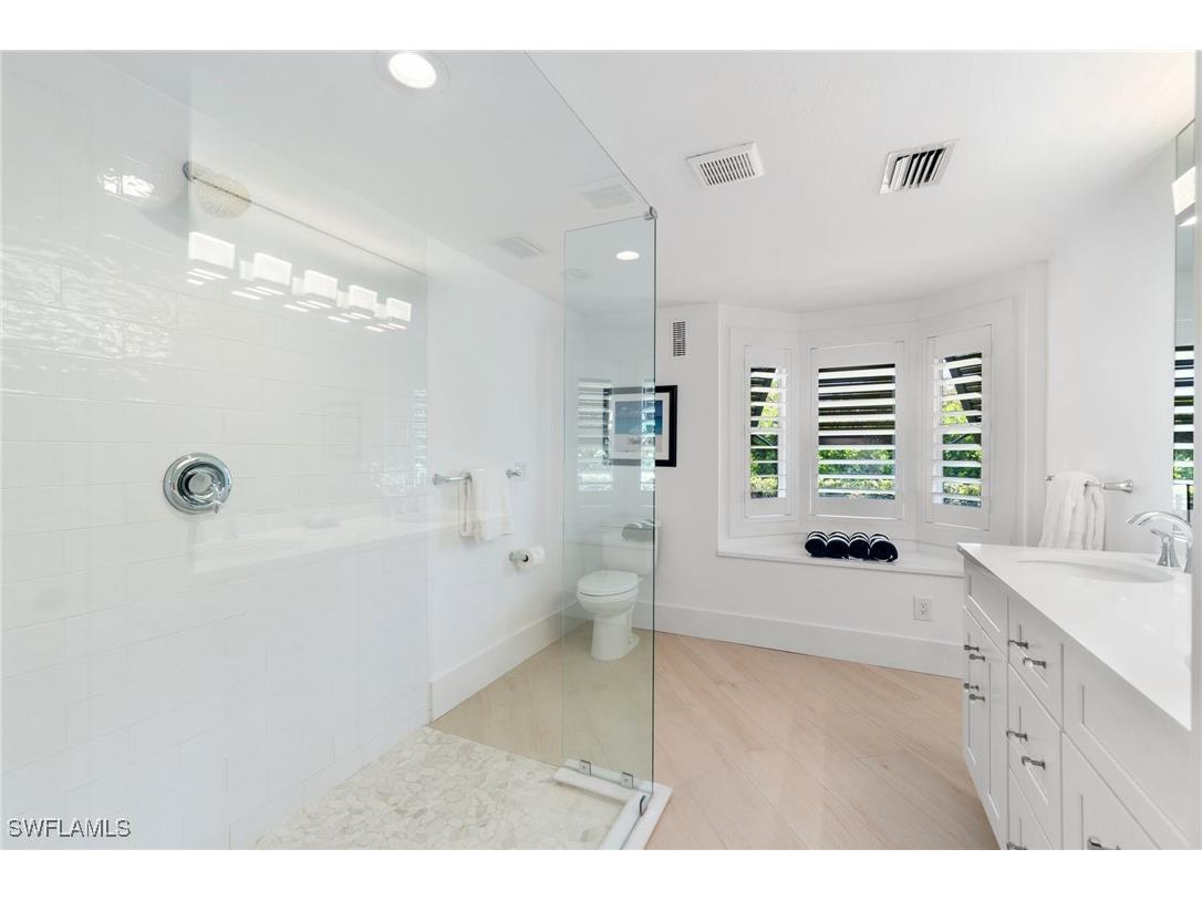 2180 Harbor Lane Naples FL 34104 225025665 image15