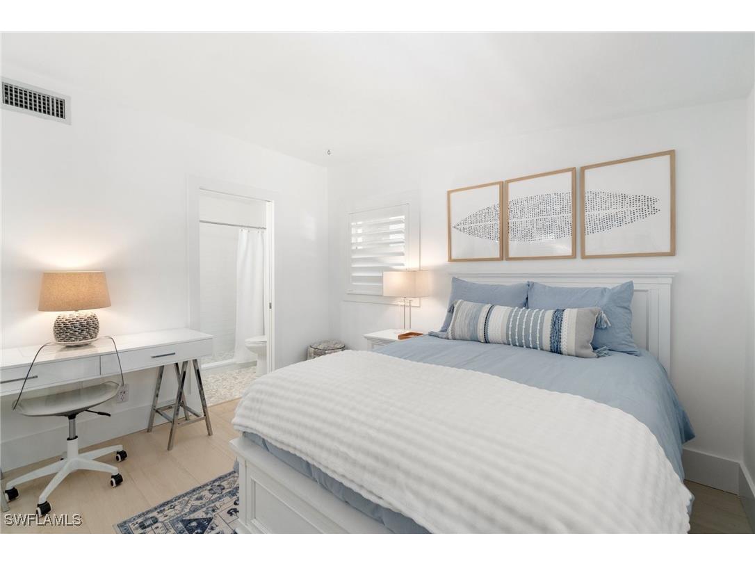 2180 Harbor Lane Naples FL 34104 225025665 image16