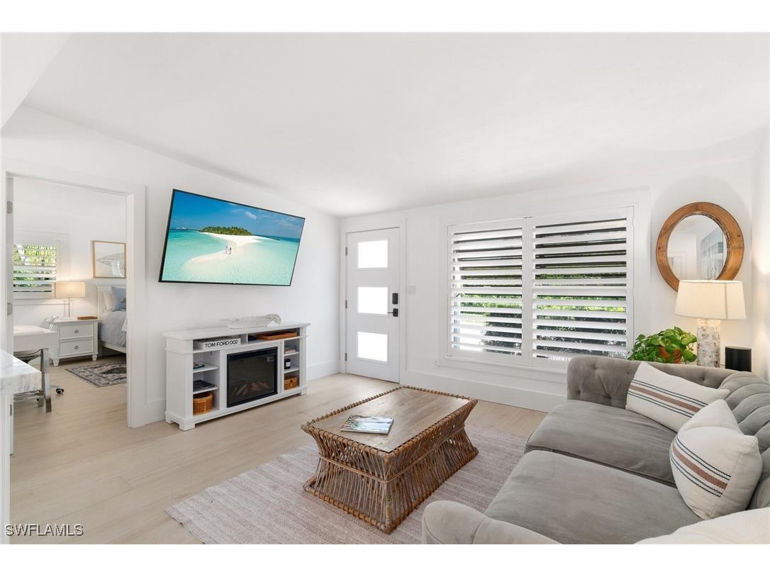 2180 Harbor Lane Naples FL 34104 225025665 image5