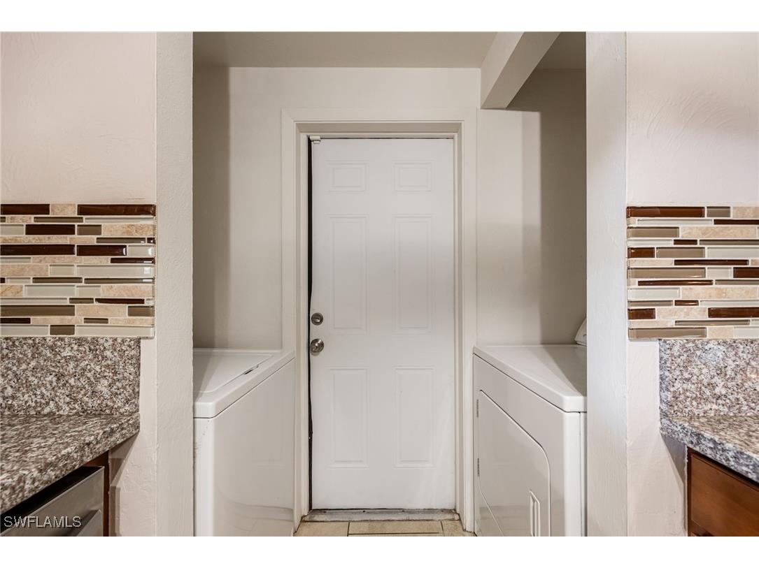 2184 Barry Drive Fort Myers FL 33907 225026859 image13