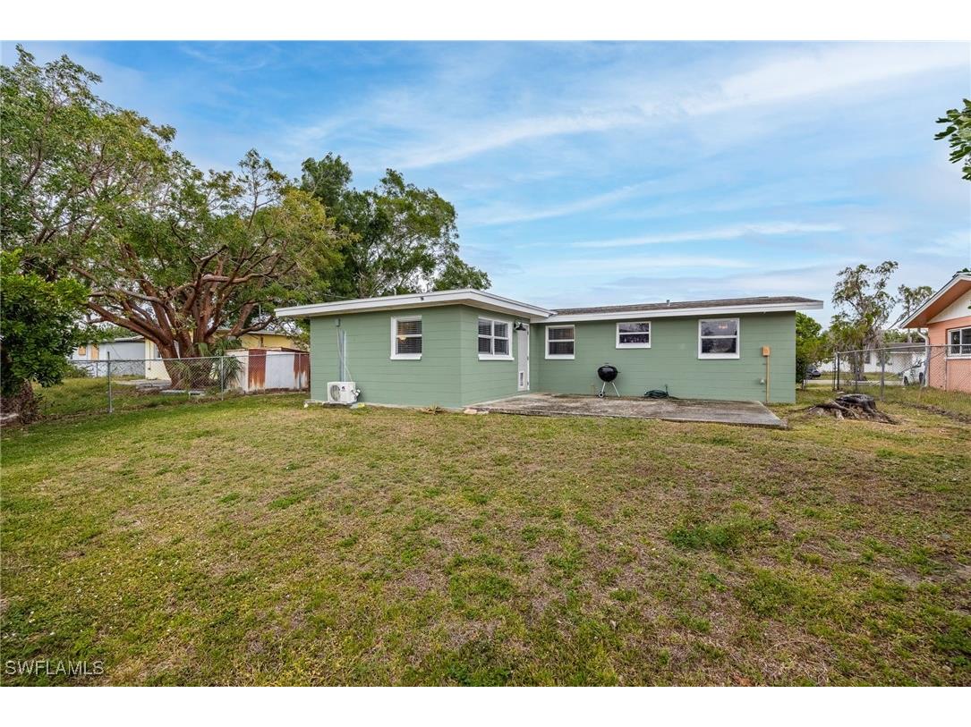 2184 Barry Drive Fort Myers FL 33907 225026859 image26