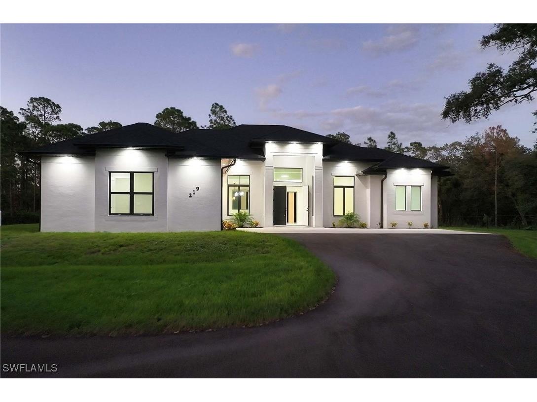 219 33rd Avenue NW Naples FL 34120 224091564 image1