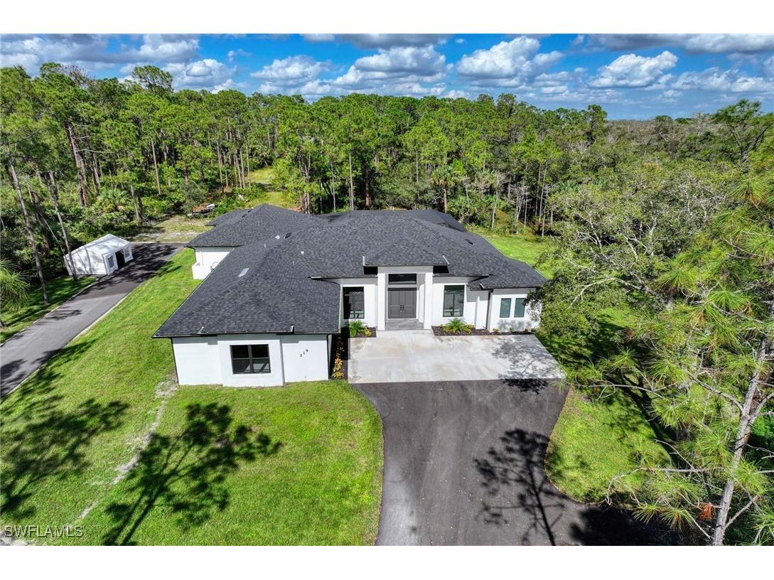 219 33rd Avenue NW Naples FL 34120 224091564 image3