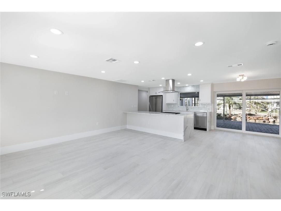 22 Palmview Boulevard Fort Myers Beach FL 33931 225036242 image5