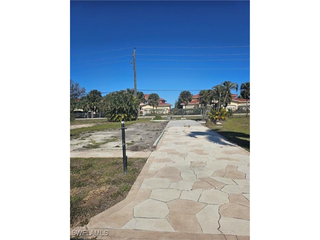 22 Williamsburg Way Fort Myers FL 33908 225004249 image2