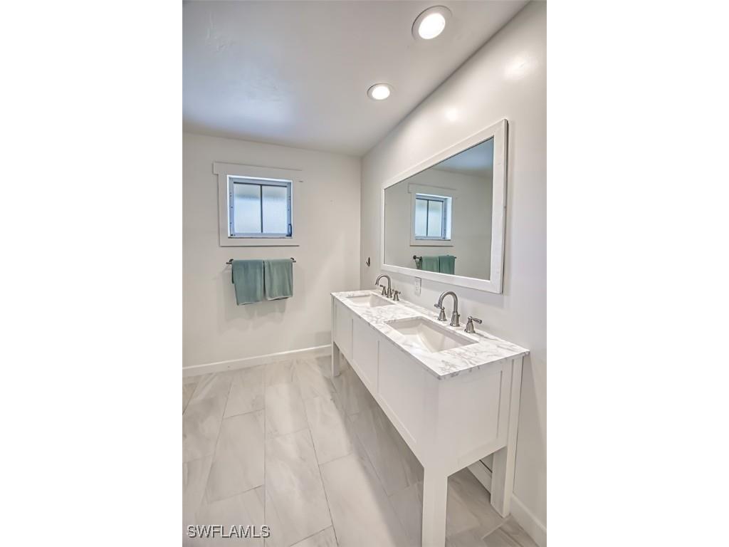 220 Palm Lake Drive Sanibel FL 33957 225008036 image19