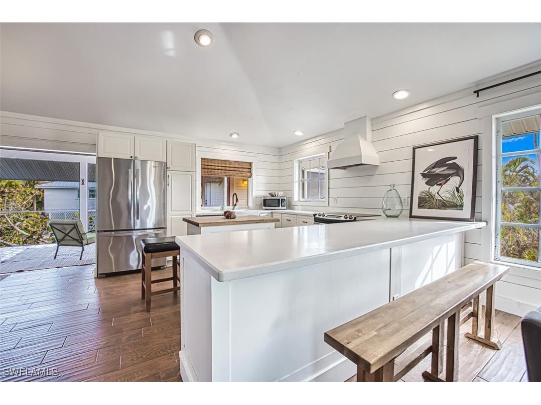 220 Palm Lake Drive Sanibel FL 33957 225008036 image5