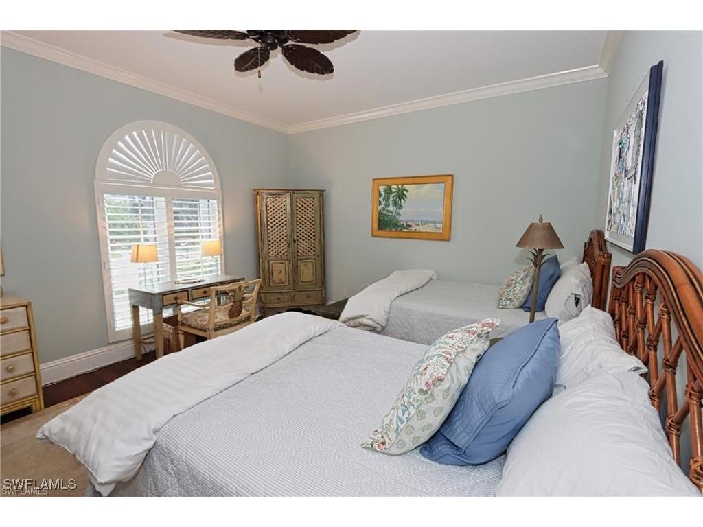 2201 Beacon Lane Naples FL 34103 225035789 image16