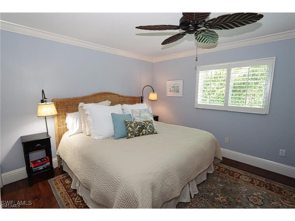 2201 Beacon Lane Naples FL 34103 225035789 image19