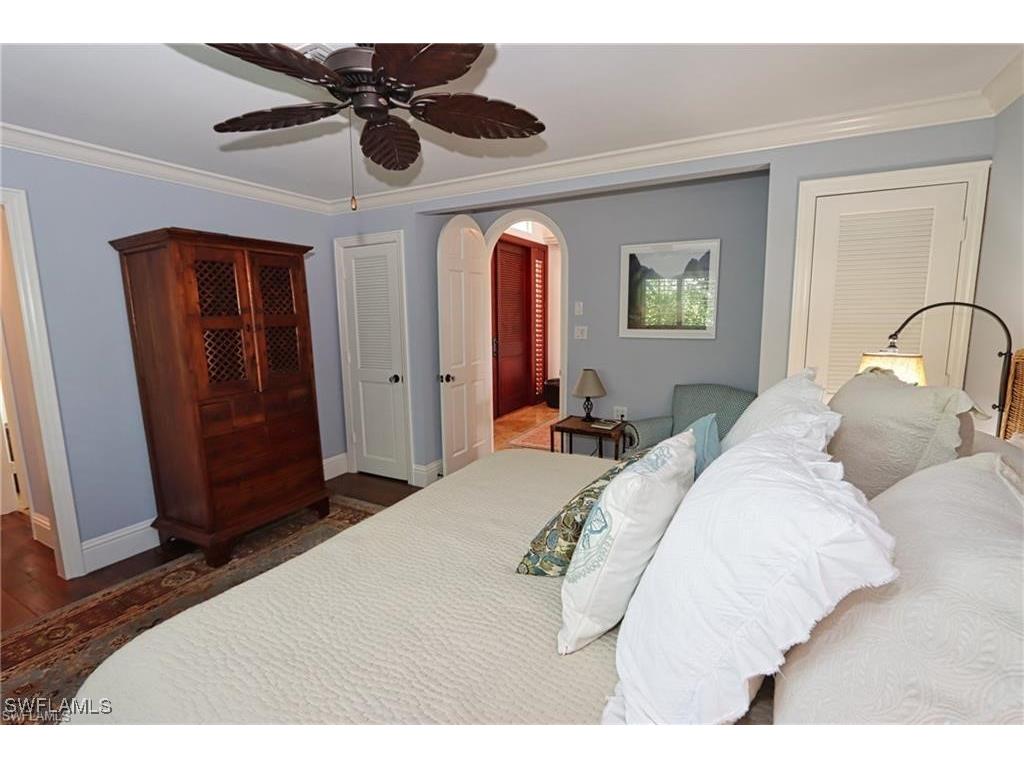 2201 Beacon Lane Naples FL 34103 225035789 image20