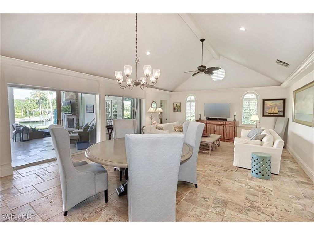 2201 Beacon Lane Naples FL 34103 225035789 image4