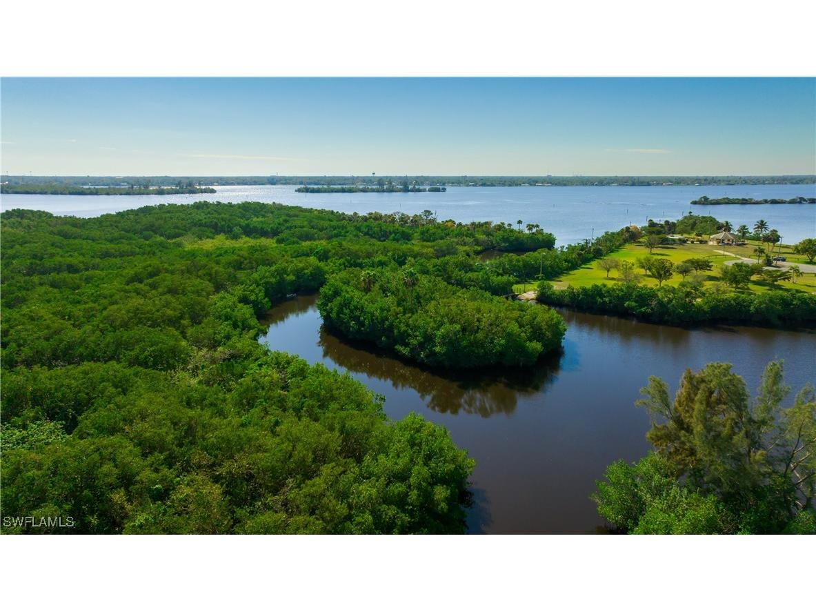 2205 Channel Way North Fort Myers FL 33917 225022323 image46
