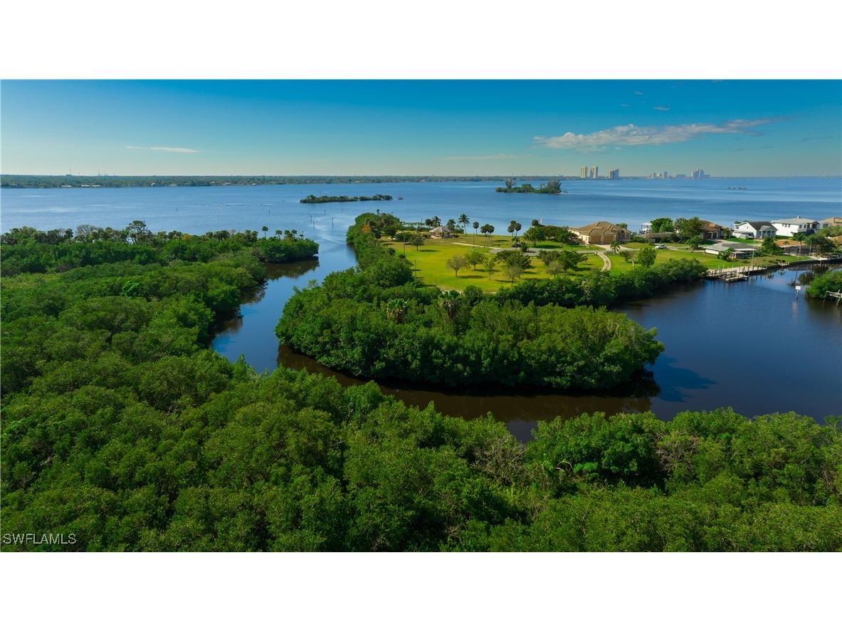 2205 Channel Way North Fort Myers FL 33917 225022323 image47