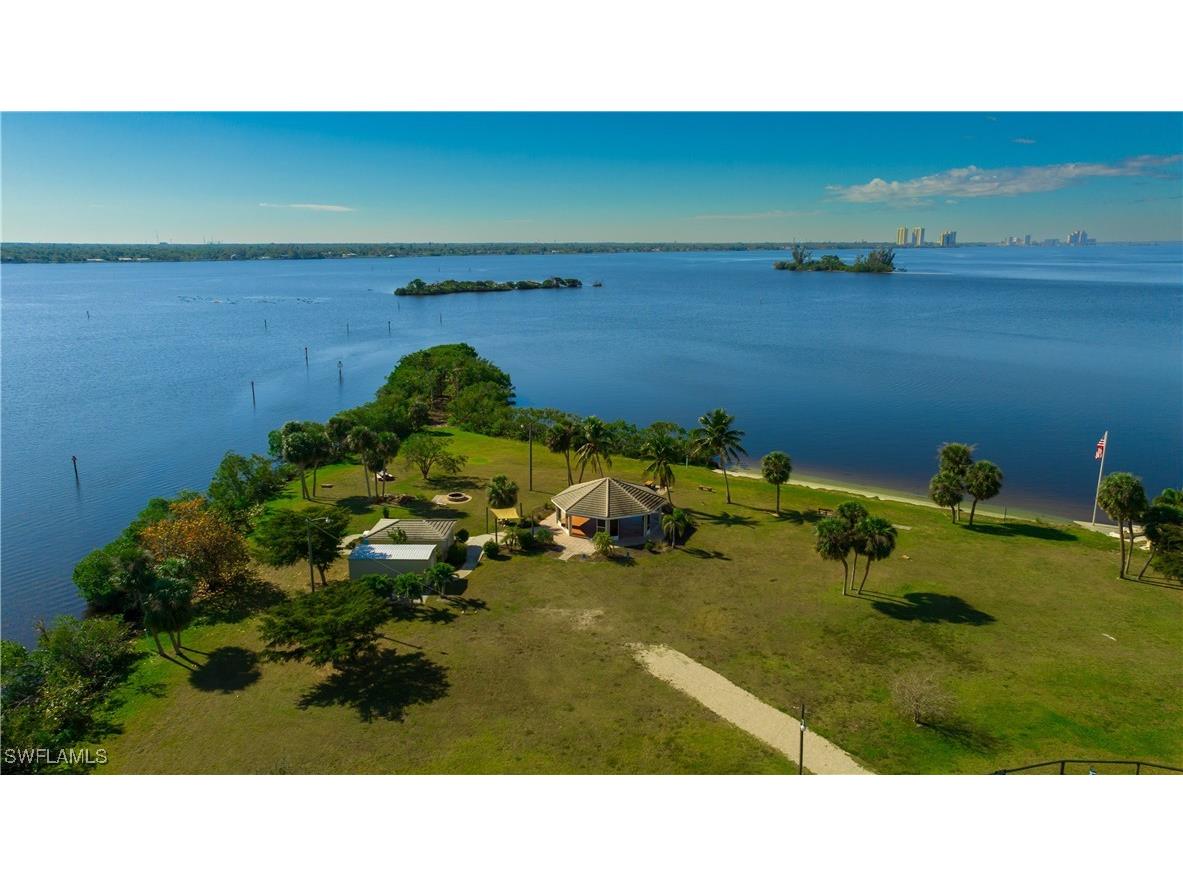 2205 Channel Way North Fort Myers FL 33917 225022323 image48