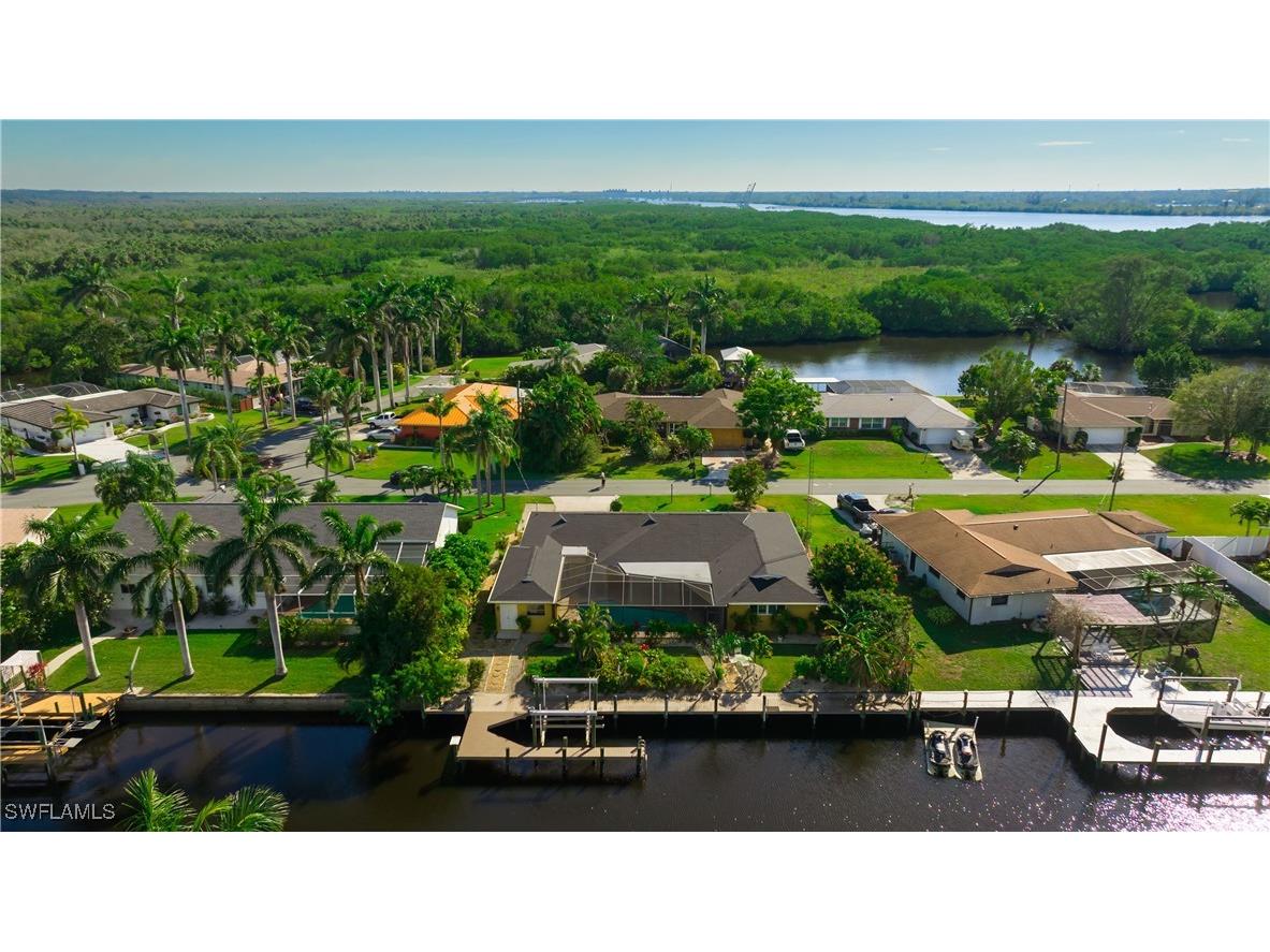 2205 Channel Way North Fort Myers FL 33917 225022323 image49